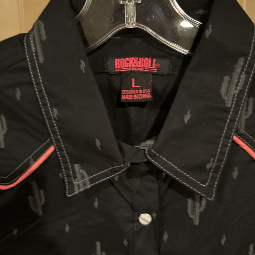 Rock & Roll Cowgirl Black Shirt with Pink Details - Picture 2 of 4